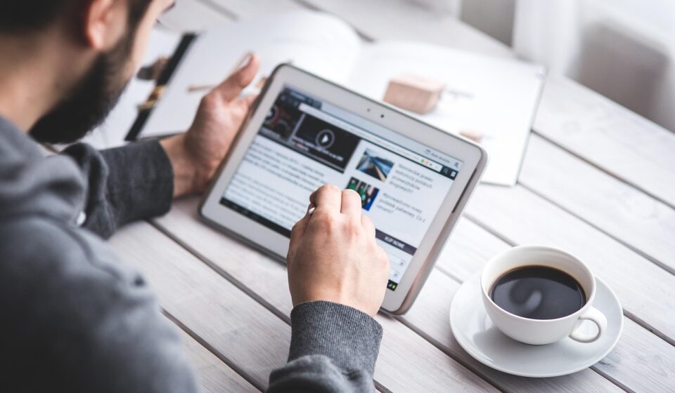 Kaip naudoti nemokamą internetinį vertėją mokantis užsienio kalbų: patarimai ir geriausios priemonės